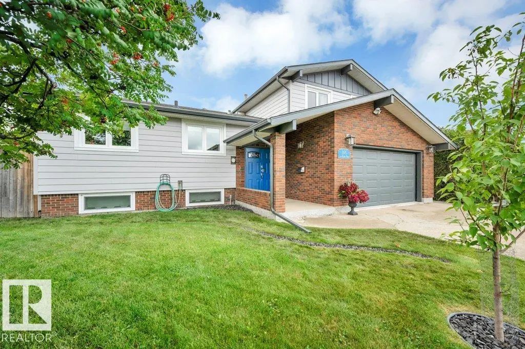 895 Lee Ridge Road, Edmonton