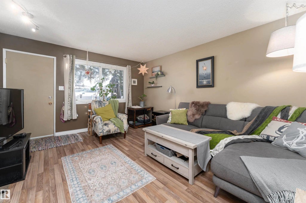 1229 62 Street, Edmonton