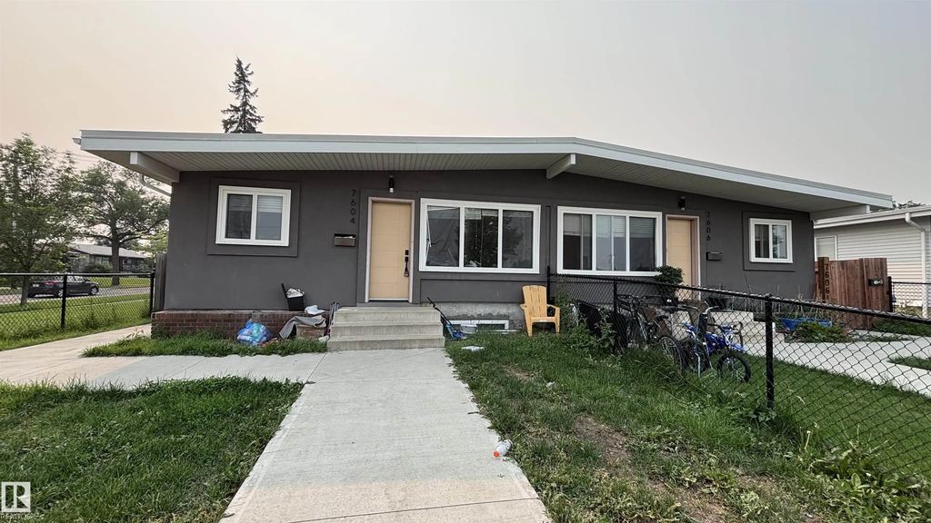 7604 7606 75 Street, Edmonton