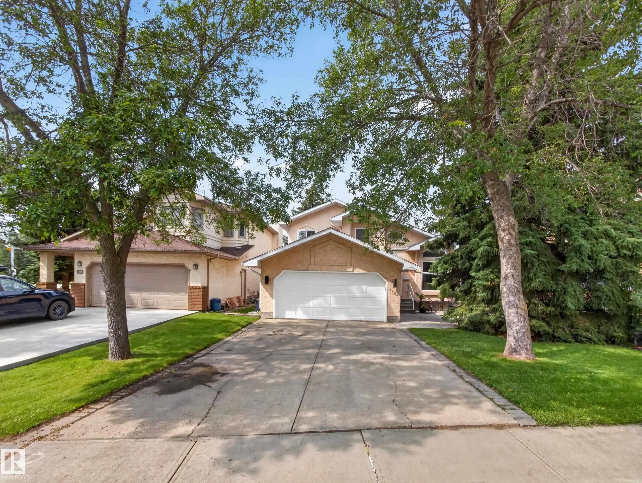 Photo for MLS®# E4510162 - home for sale at 1404 Falconer Road Northwest, Falconer Heights, Edmonton AB
