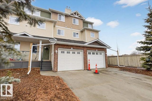 2 3010 33 Avenue Nw, Edmonton