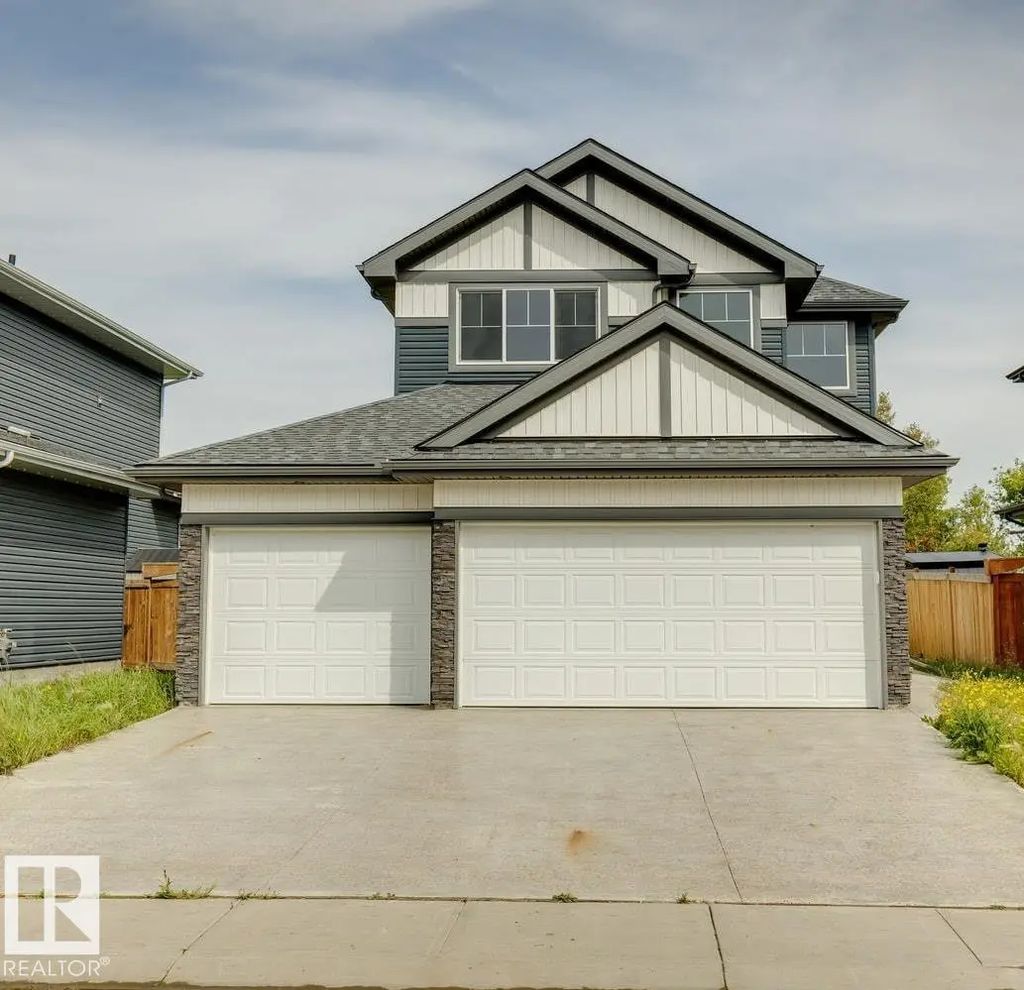 36 Maple Crescent, Gibbons