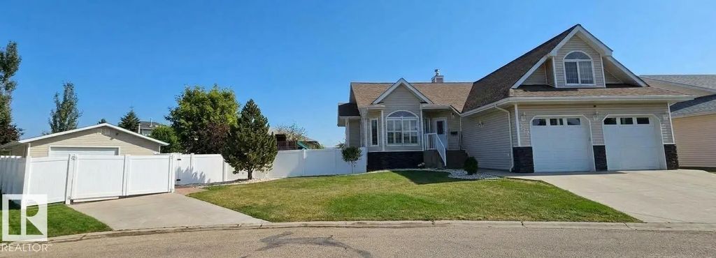 5917 44a Street, Vegreville
