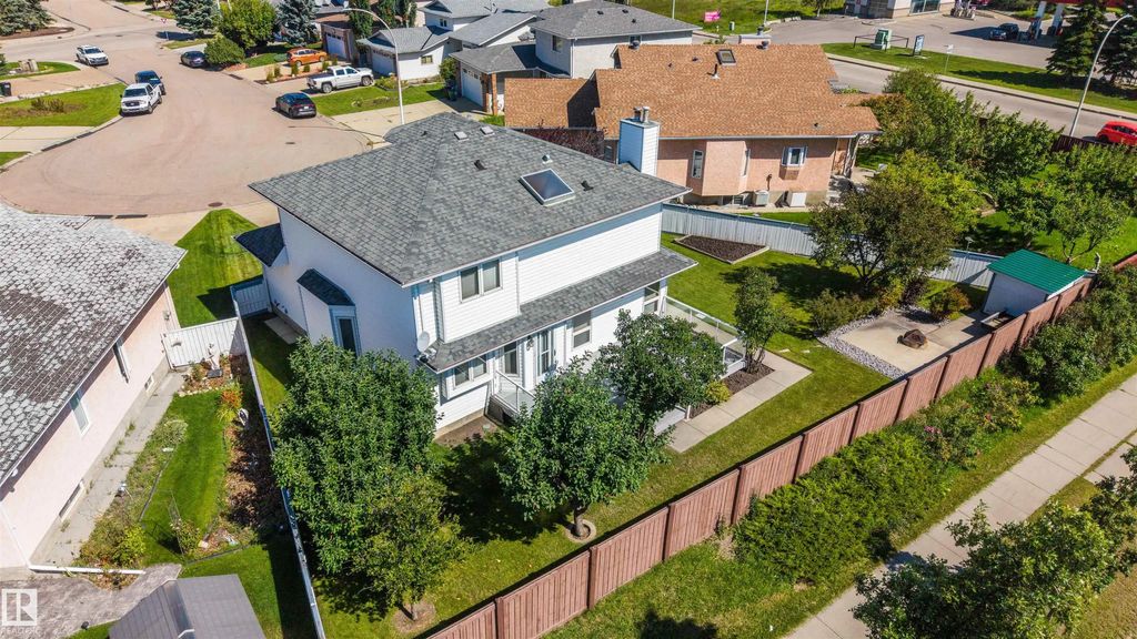15304 74 Street, Edmonton