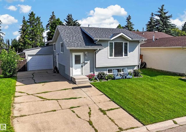 12 Mathias Avenue, Spruce Grove