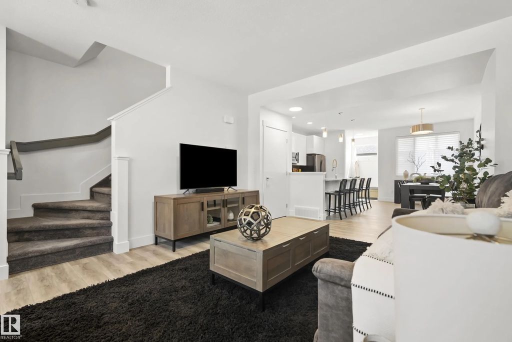 Kniglet $429000 | Kinglet Gardens Residential Attached for Sale at 175 Kinglet ...