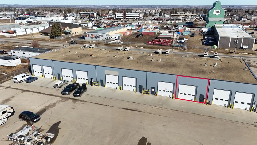 102 South Avenue, Spruce Grove