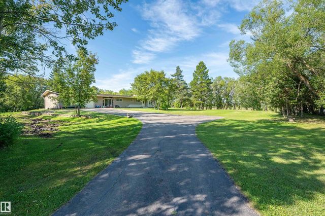 Photo for MLS®# E4508283 - home for sale at 109 52312 Rge Road 223, McConnell Estates, Rural Strathcona County AB
