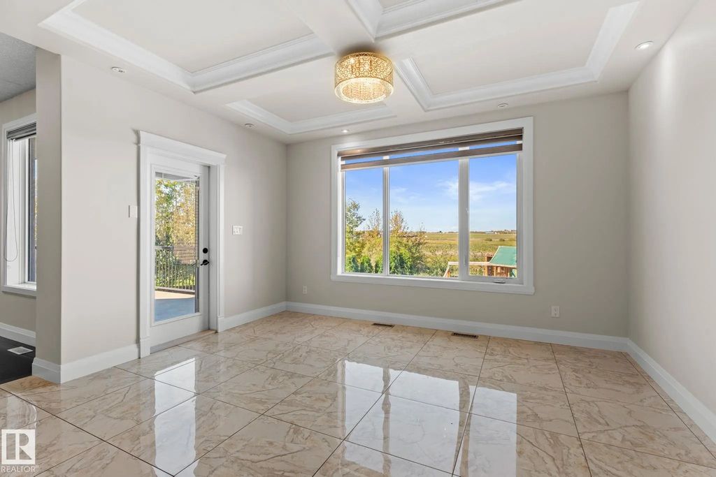229 Albany Drive, Edmonton Property Listing: MLS® #E4512253