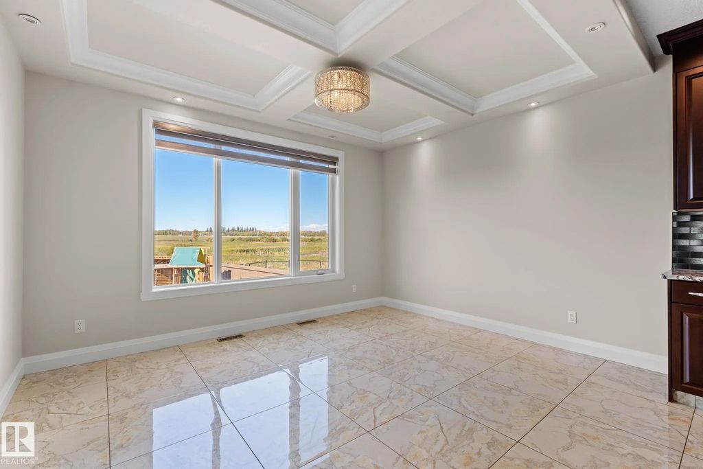 229 Albany Drive, Edmonton Property Listing: MLS® #E4512253