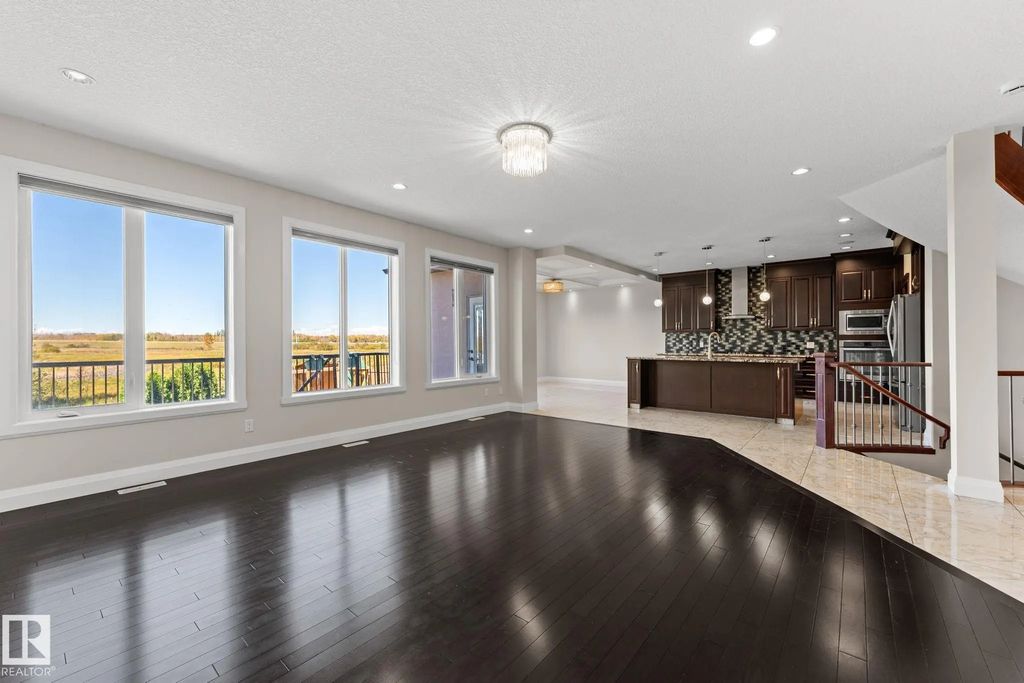 229 Albany Drive, Edmonton Property Listing: MLS® #E4512253