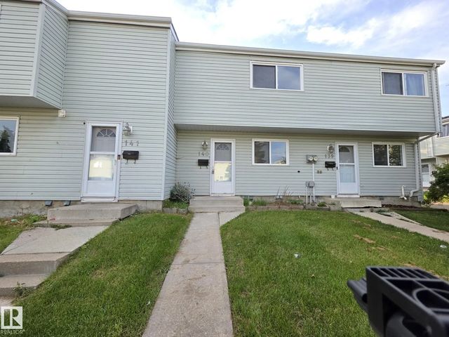 140 Dickinsfield Court Nw, Edmonton