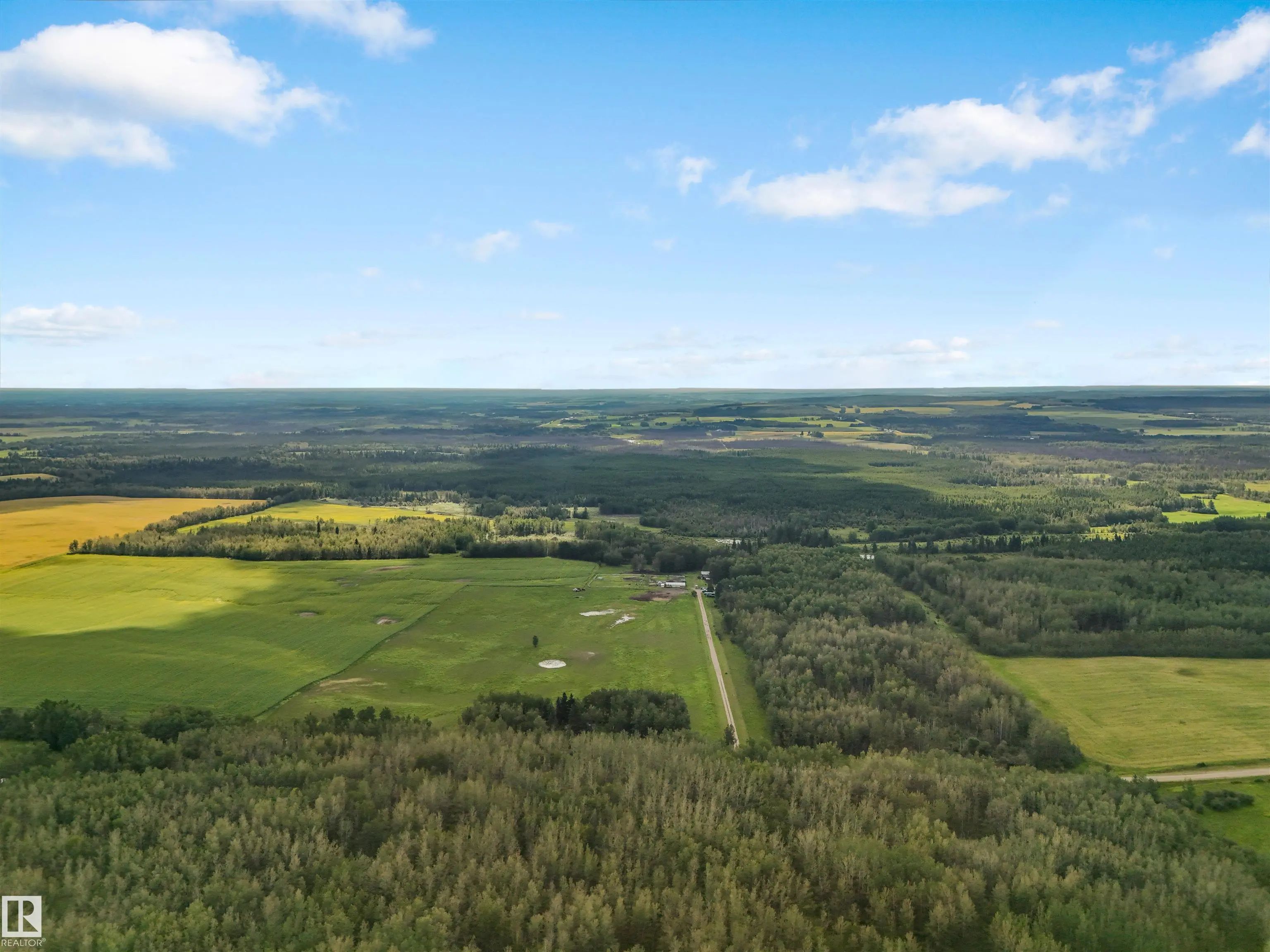 Photo for MLS®# E4503874 - home for sale at 7113 Twp Road 520, None, Rural Parkland County AB