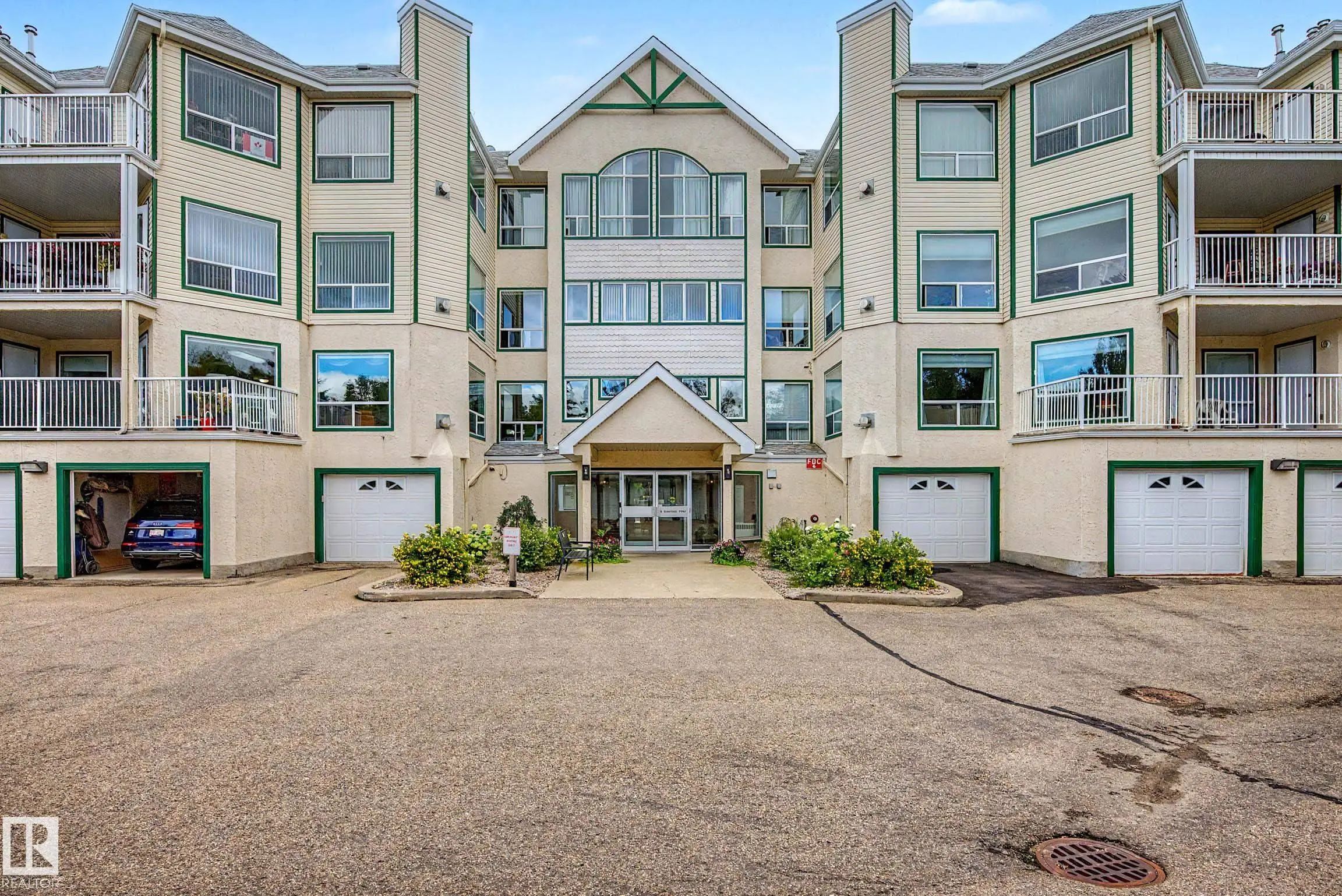 Condo / Townhouse Home for Sale in St. Albert, AB
