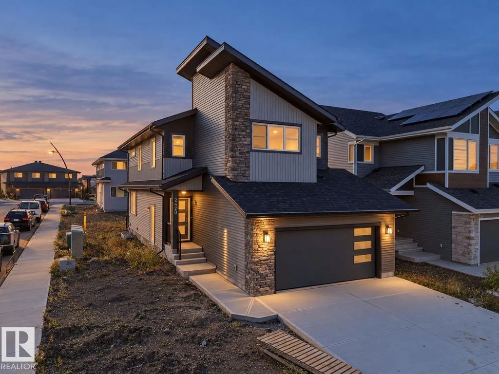 2420 205 Street, Edmonton