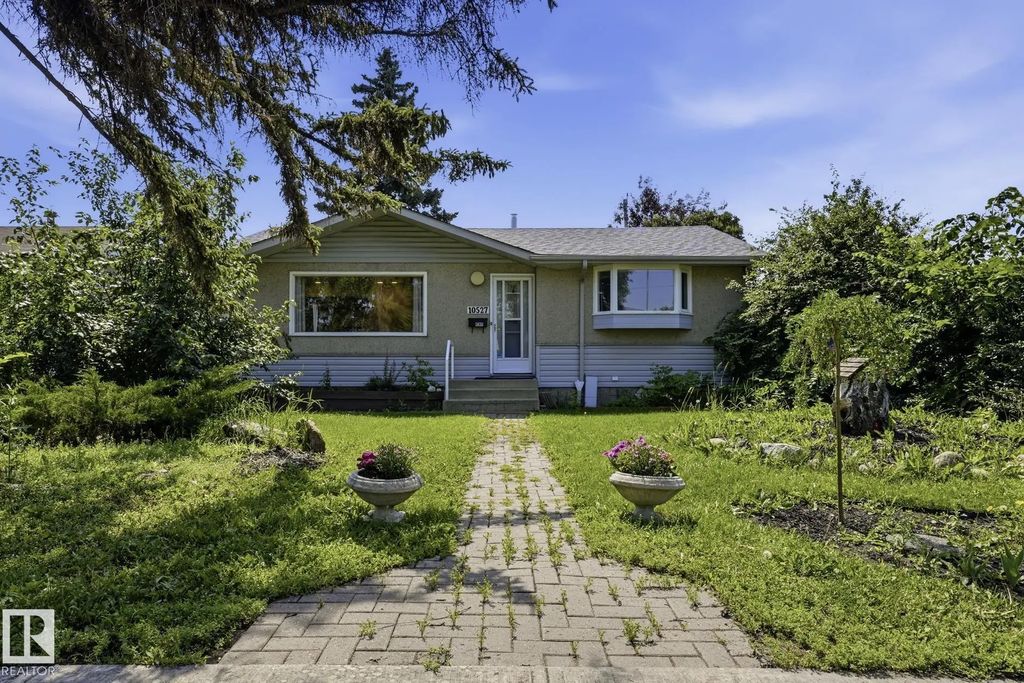 10527 137 Avenue, Edmonton