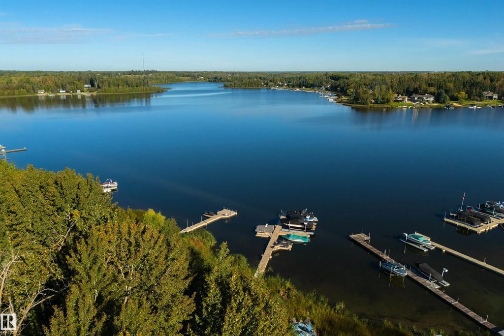 9 2307 Twp Road 522, Rural Parkland County