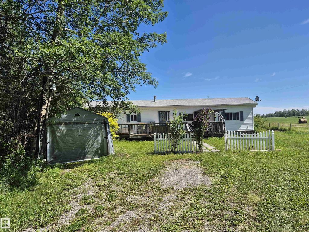 463051 Range Road 64, Rural Wetaskiwin County