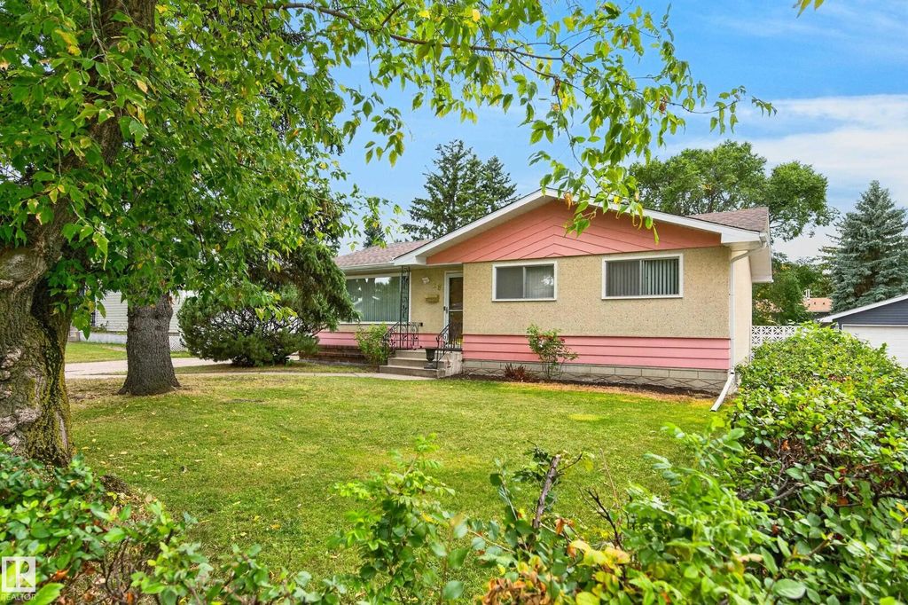 28 Peacock Drive, Sherwood Park
