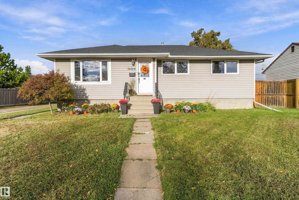 16166 110 A Avenue, Edmonton