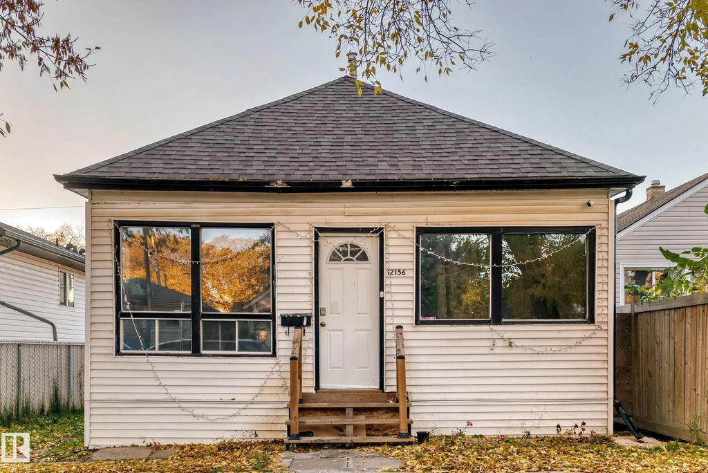 12156 92 Street, Edmonton