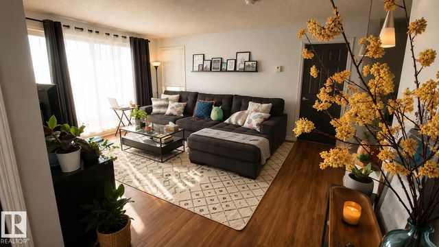 #301 13907 136 St Nw, Edmonton
