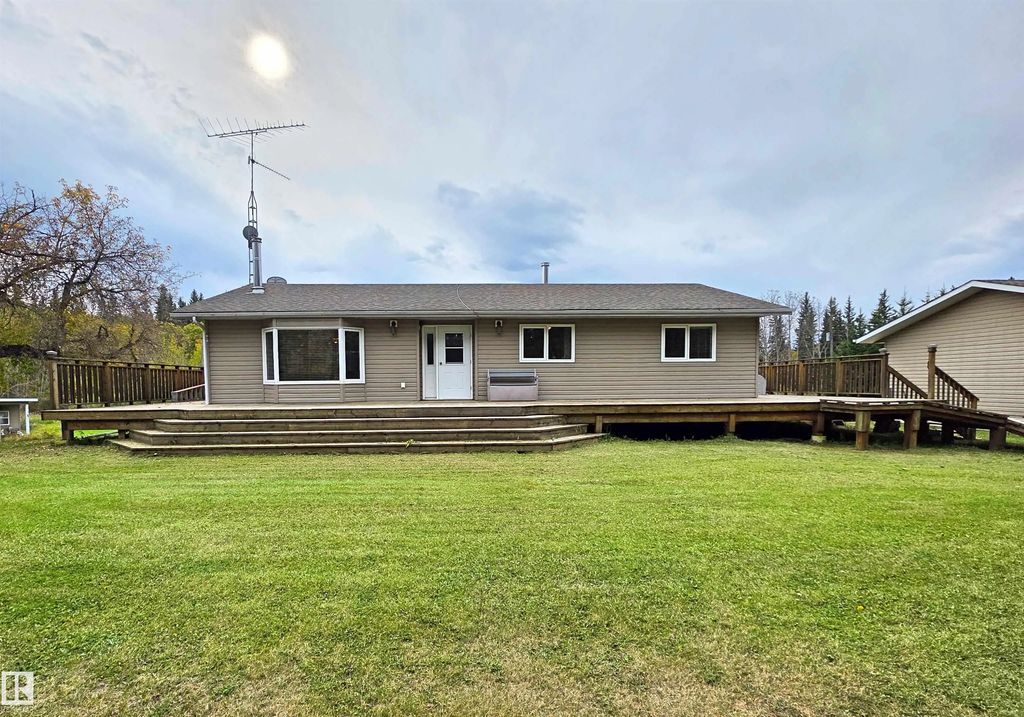9131 Township Road 554, Rural St. Paul County