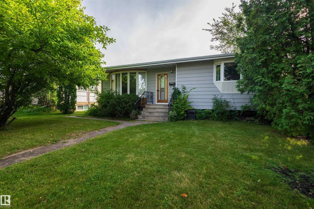 10207 71 Street, Edmonton