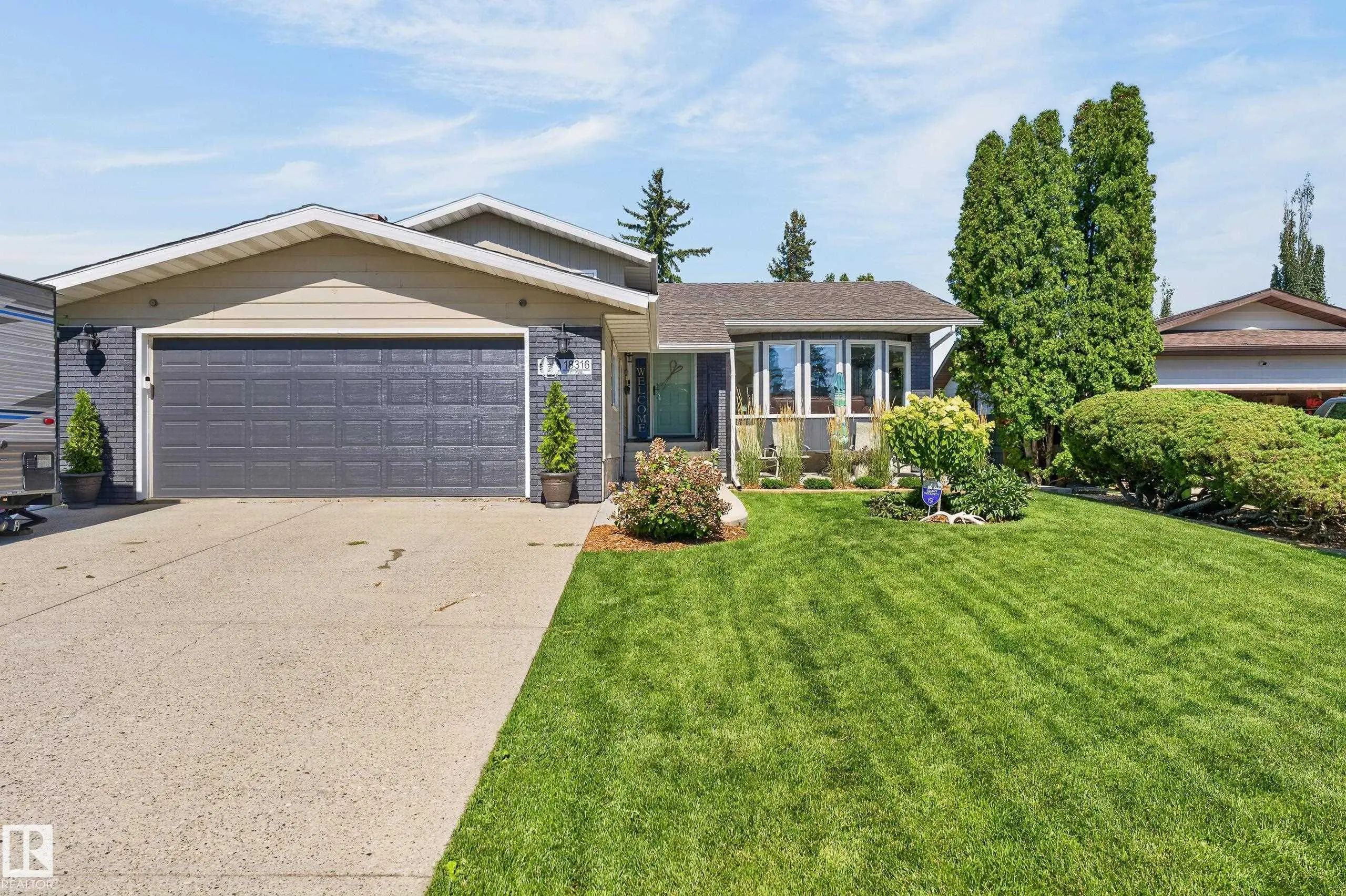 Lymburn Real Estate Listing, Edmonton, AB T5T 2V7