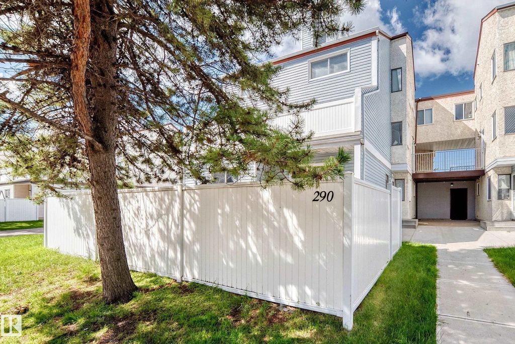 290 Lancaster Terrace, Edmonton