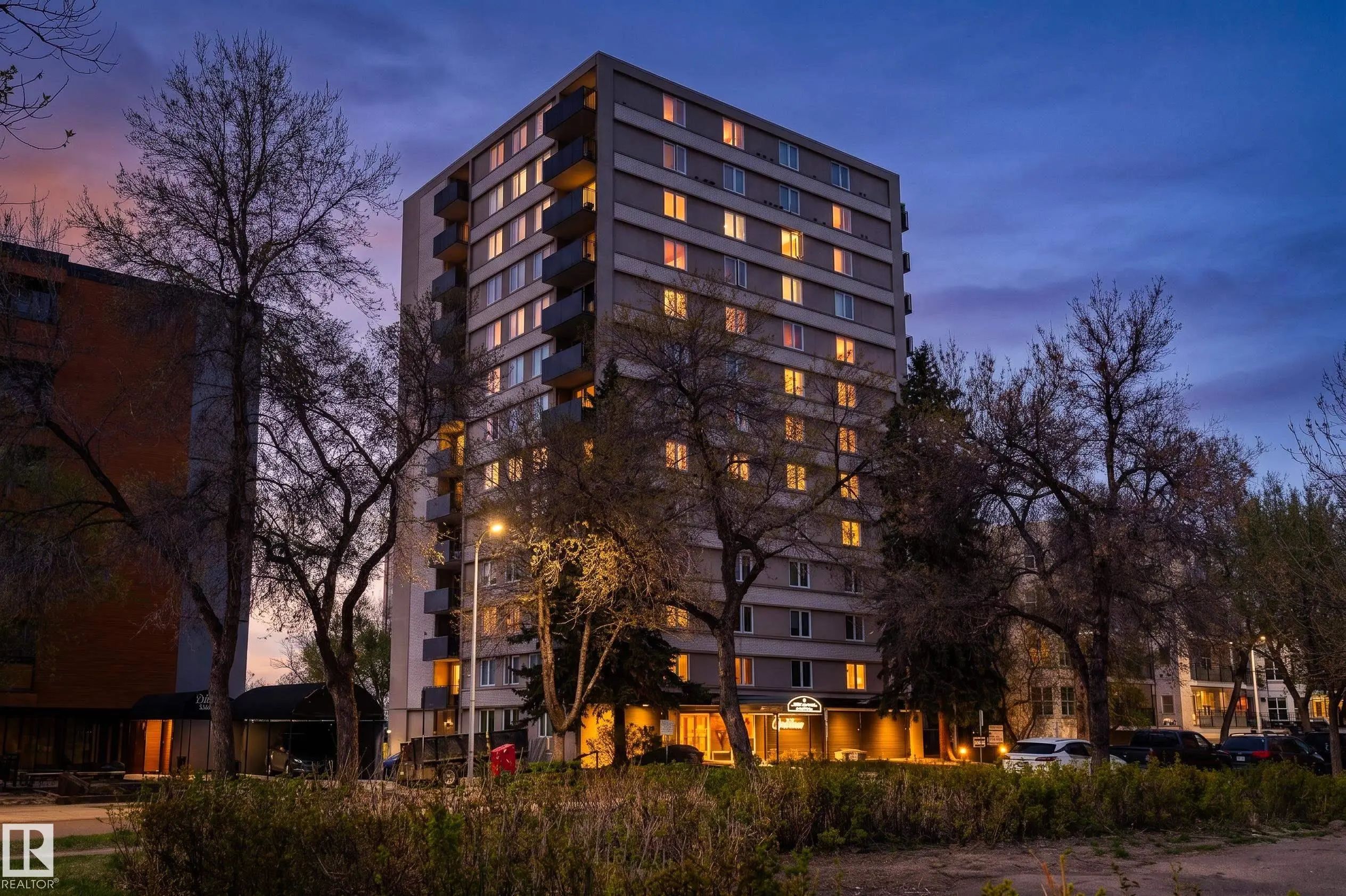 Wîhkwêntôwin Real Estate Listing, Edmonton, AB T5K 1L5