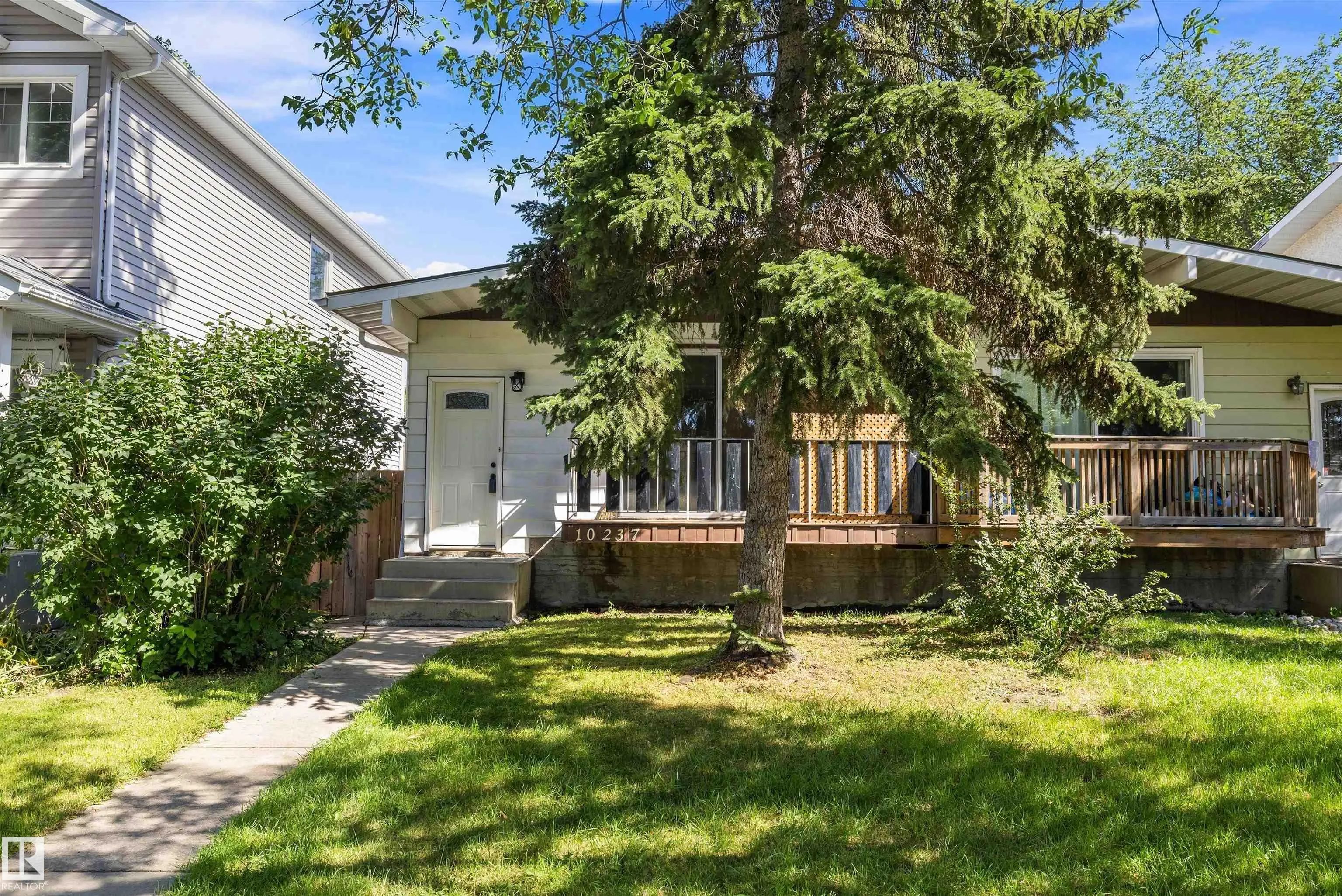 Single Family Property for Sale at 10237 151 Street Northwest, Edmonton: MLS®# E4506999