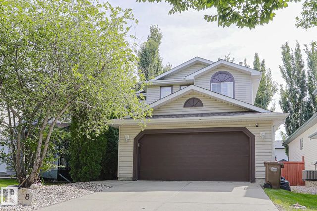8 Erinwoods Place, St. Albert