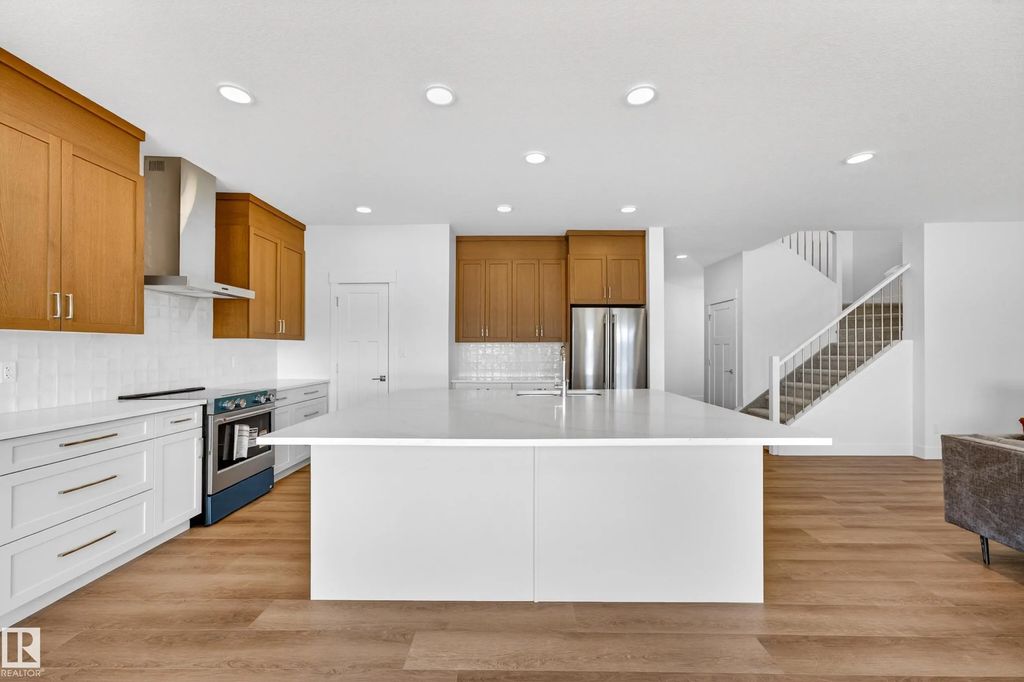 7091 Kiviaq Crescent, Edmonton