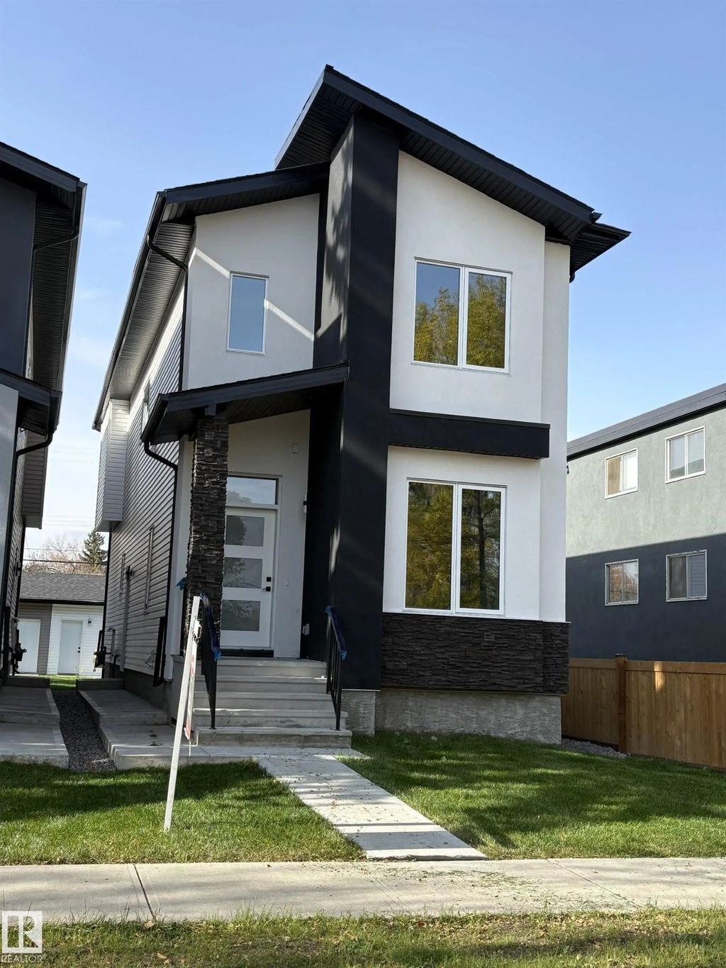 11036 128 Street, Edmonton