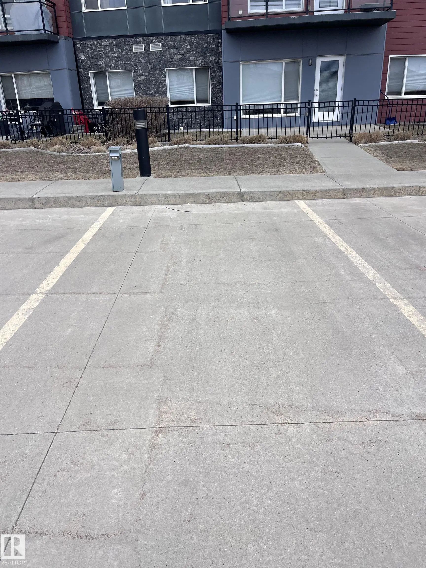 7508 Getty Gate, Edmonton