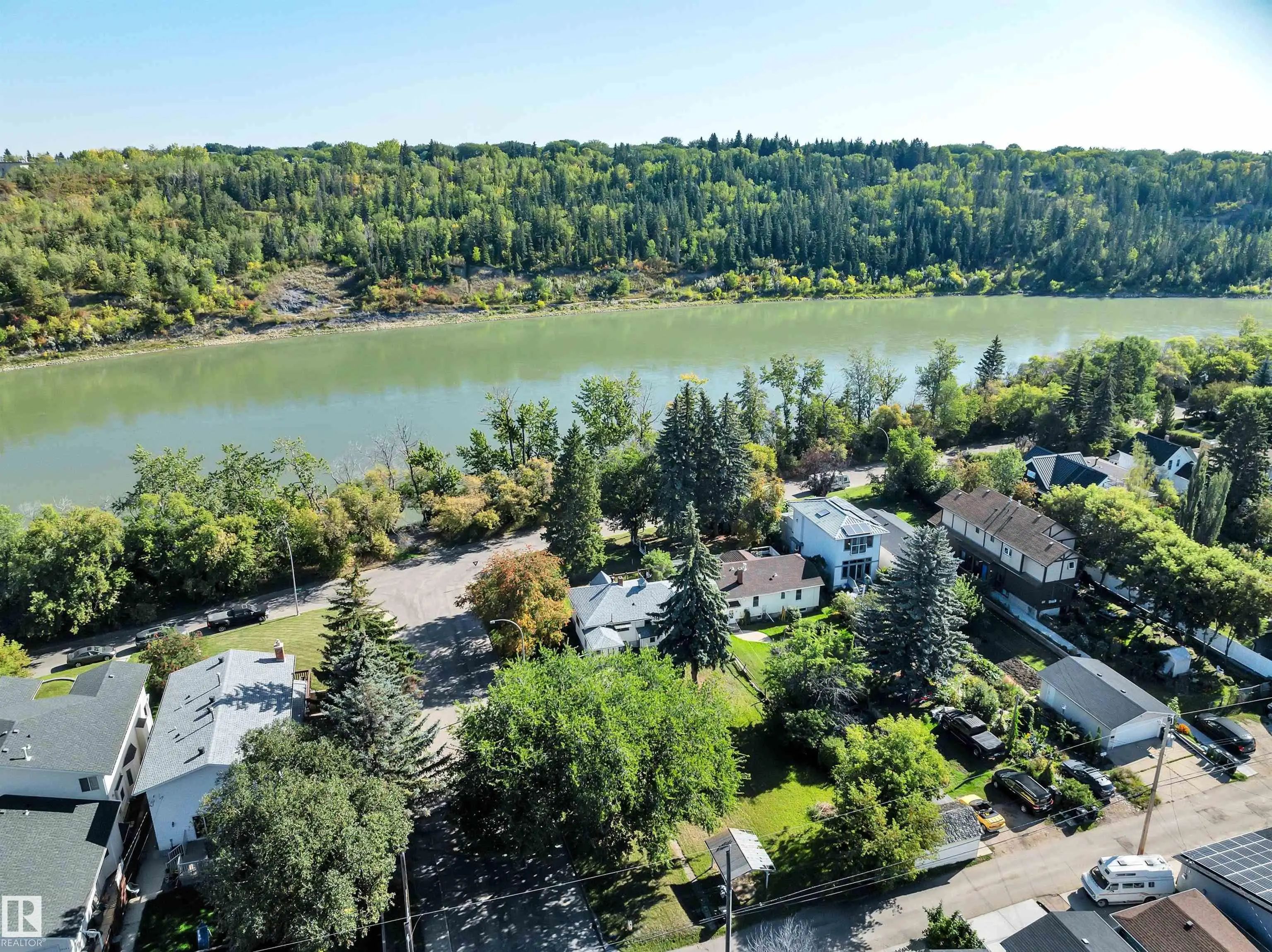 Edmonton Real Estate: Single Family Property for Sale in Riverdale