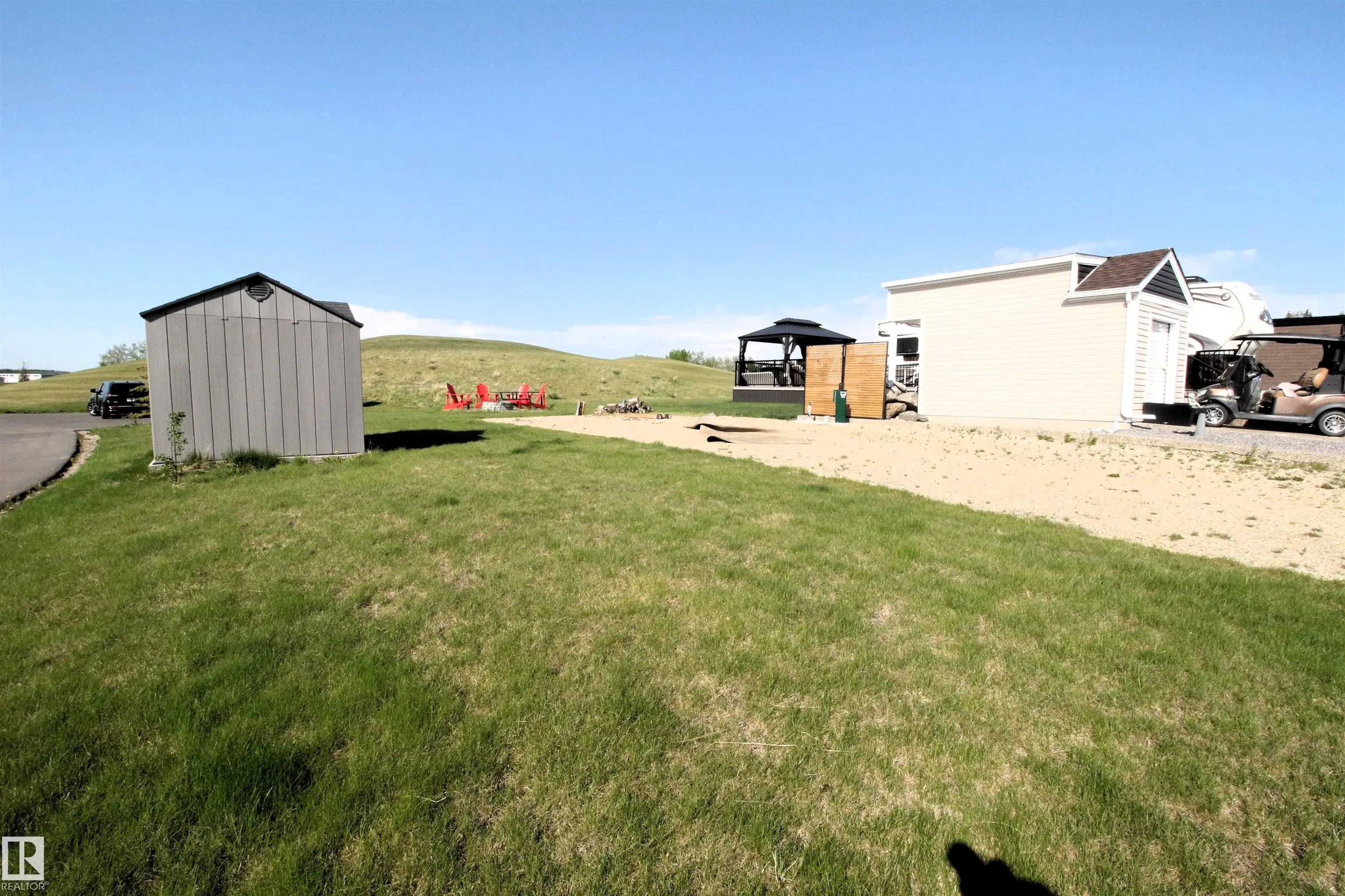 Rural Parkland County Home for Sale: Rural Listing in Trestle Creek Golf Resort