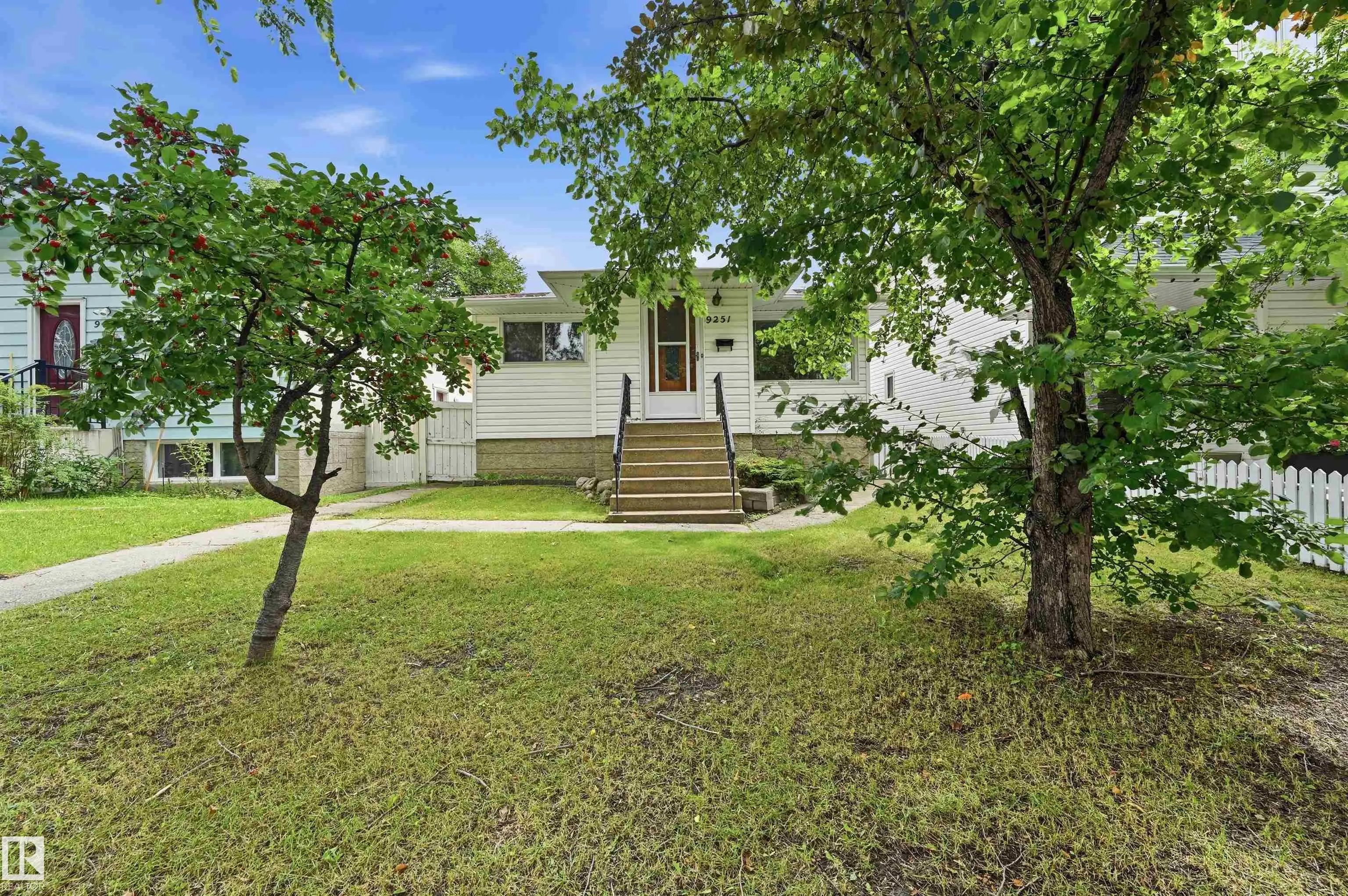 Photo of Listing #E4503851