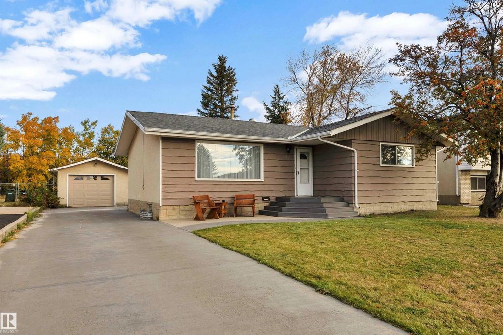 42 Camelot Avenue, Leduc