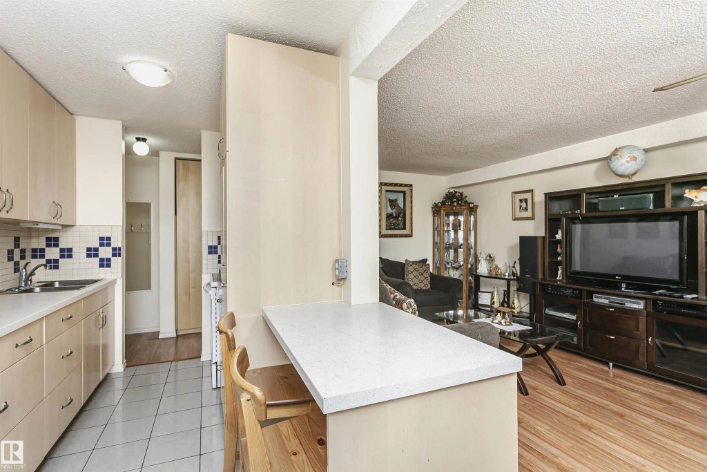 109 15105 121 Street, Edmonton