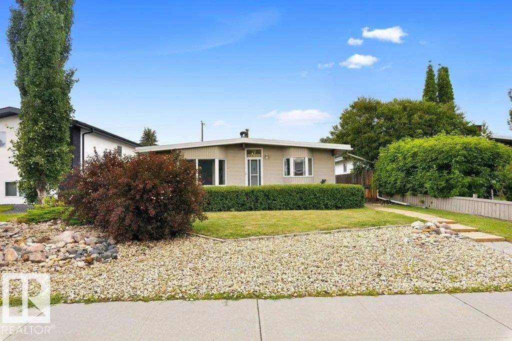 Home for Sale Located at 11408 53 Avenue Northwest, Edmonton, AB