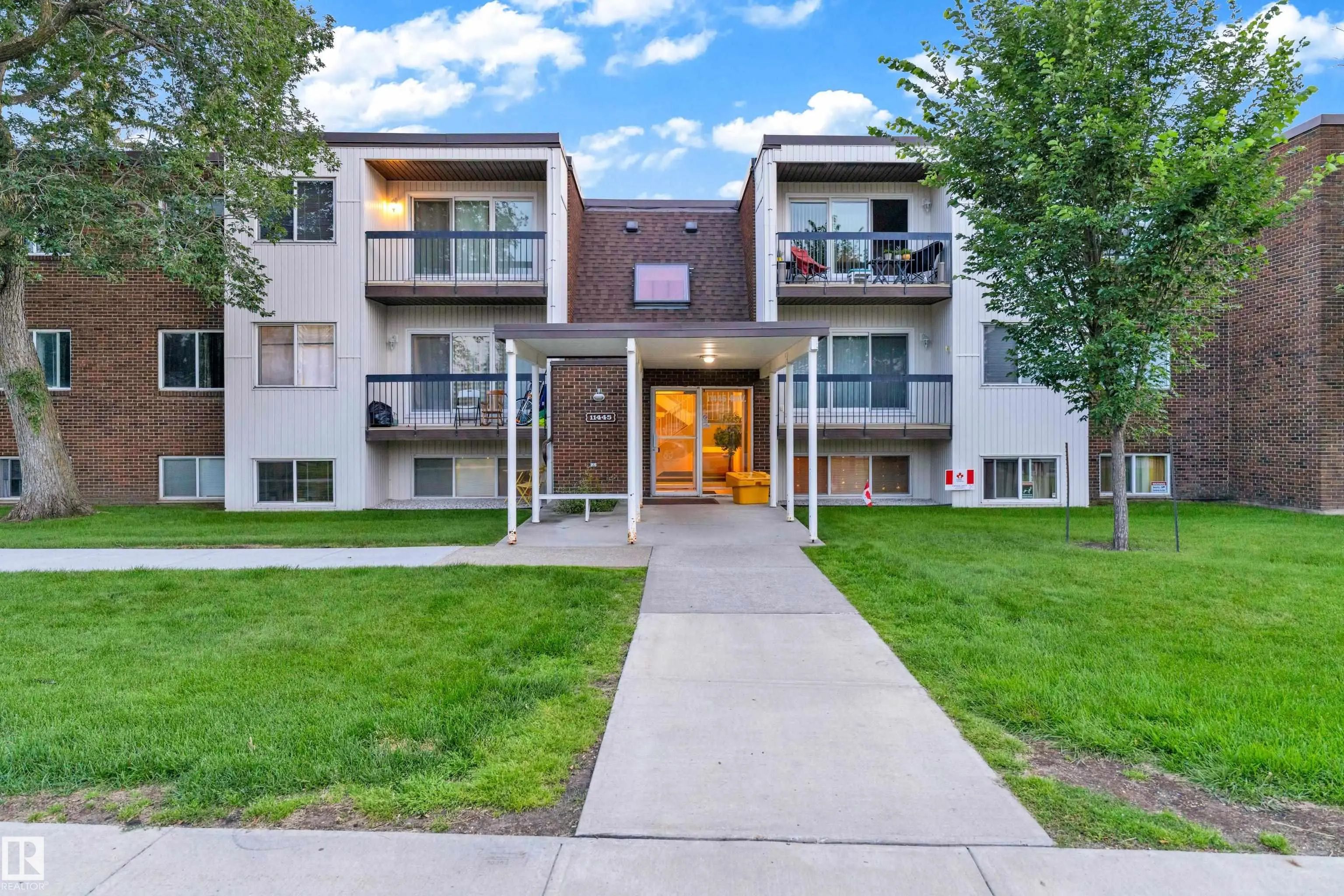 Condo / Townhouse Property for Sale at 104 11445 41 Avenue Northwest, Edmonton: MLS®# E4501935