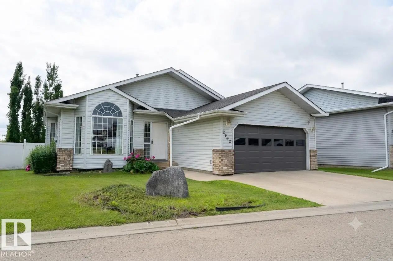 Photo of Listing #E4497975