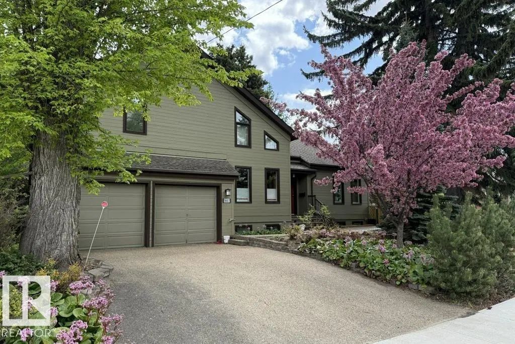 5607 107 Street, Edmonton