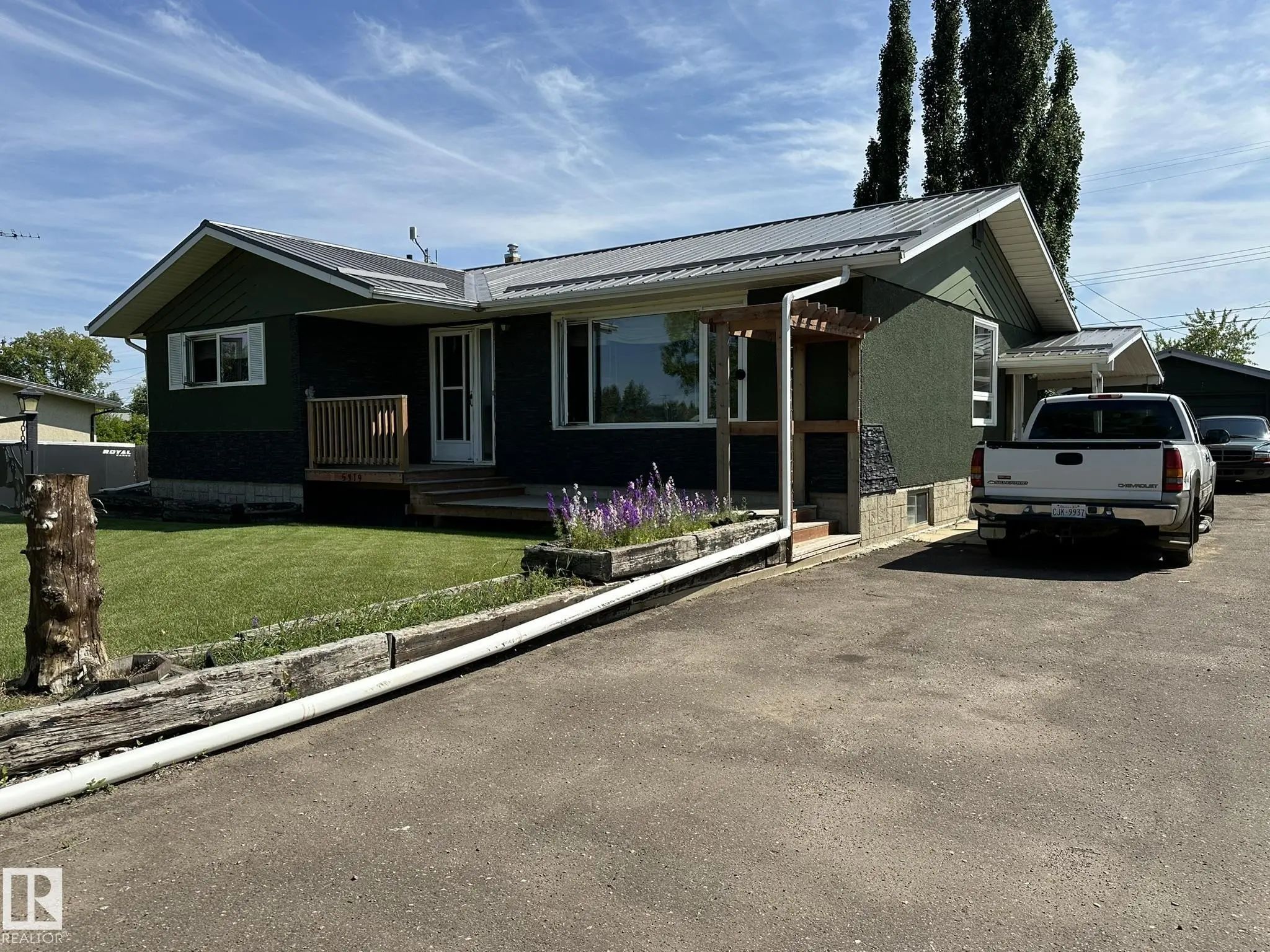 Photo of Listing #E4498961