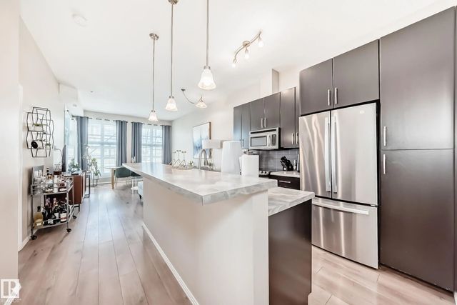 216 10531 117 Street Nw, Edmonton