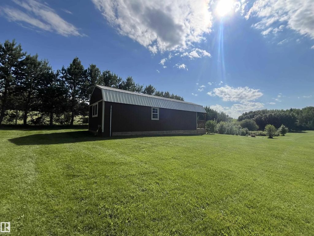 15 2319 Twp Road 524, Rural Parkland County