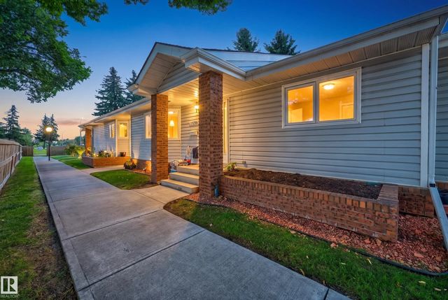 17206 Callingwood Road Nw, Edmonton
