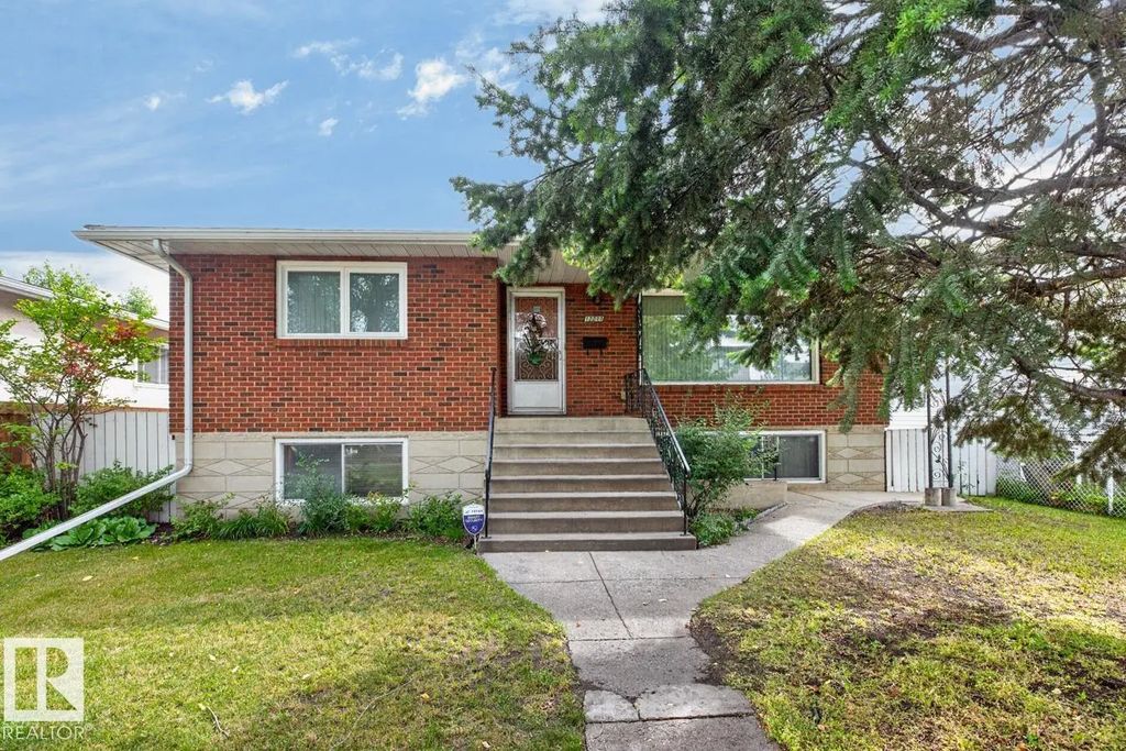 12211 85 Street, Edmonton